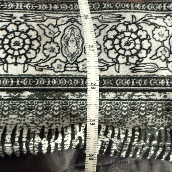 AB Studio Brown, Tan, Cream, Black, White tunic style tank. Size XL - Picture 6 of 7